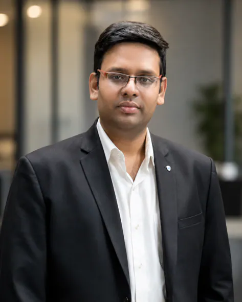 Portrait of Tarun Aggarwal, Founder and Principal Consultant